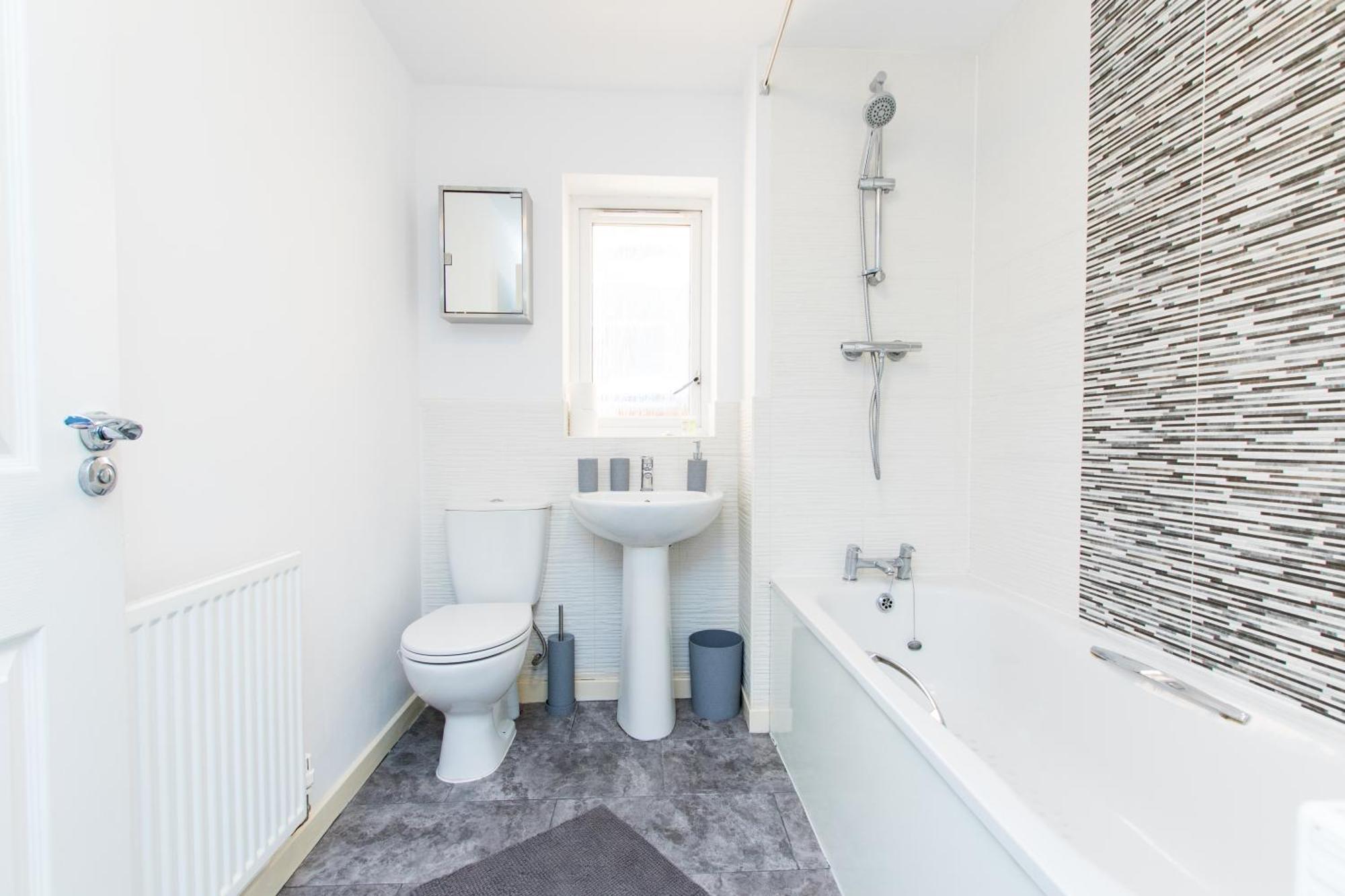 Free Parking 3 Bedroom House In Nottingham Zewnętrze zdjęcie